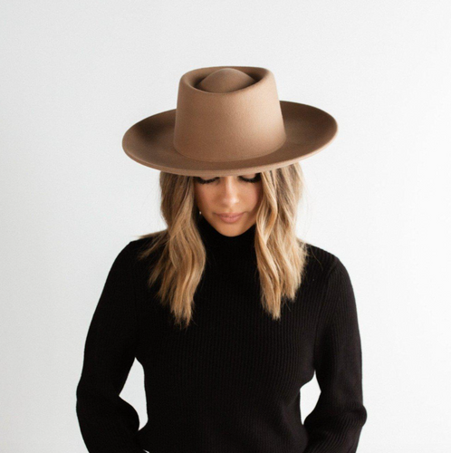 Gigi Pip Ginger Gambler - Brown S/M