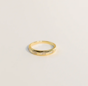 Ring - Inset Baguette